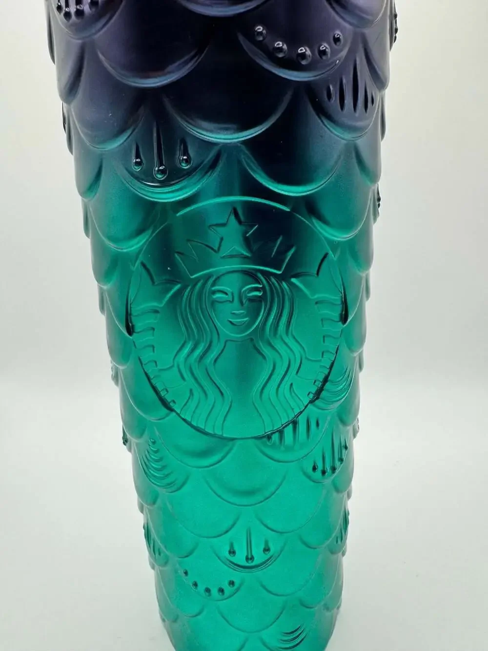 Starbucks Purple and Green Siren Mermaid Scales Cold Cup Tumbler 24 oz